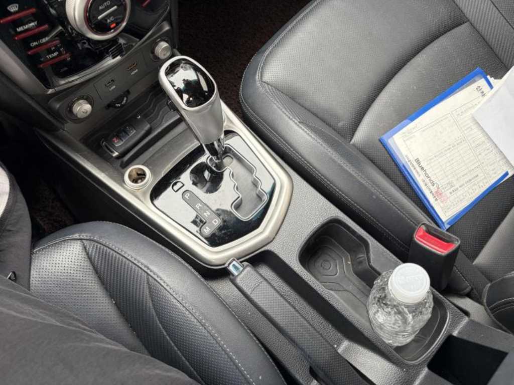 Ssangyong Tivoli - Vista 8