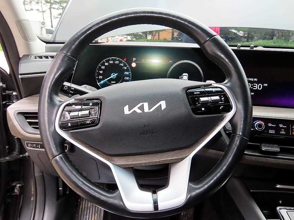 KIA K8 - Vista 8