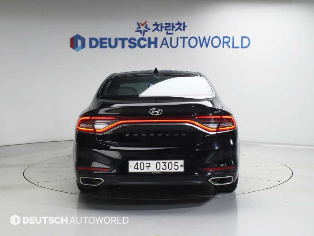 HYUNDAI Grandeur - Vista 4