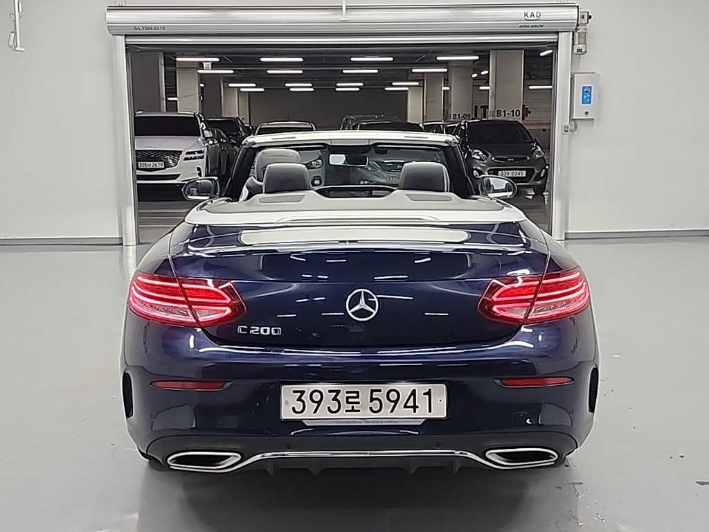 Mercedes Benz C Class - Vista 3