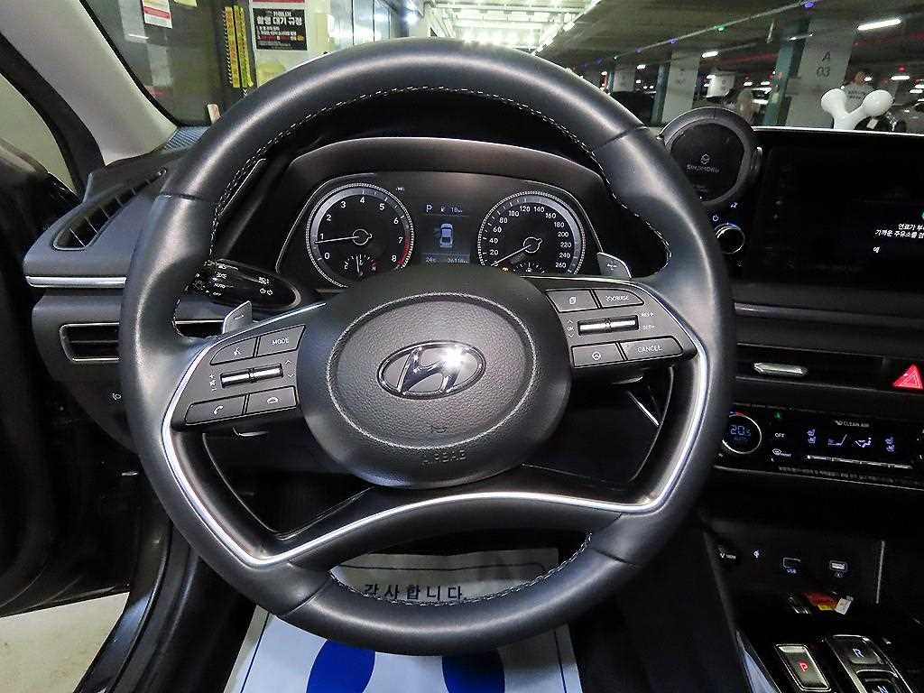 HYUNDAI Sonata - Vista 8