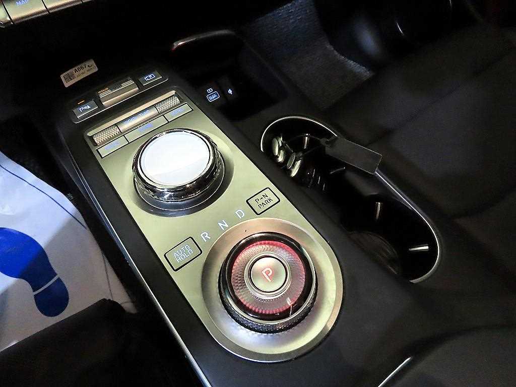 Genesis GV70 - Vista 12