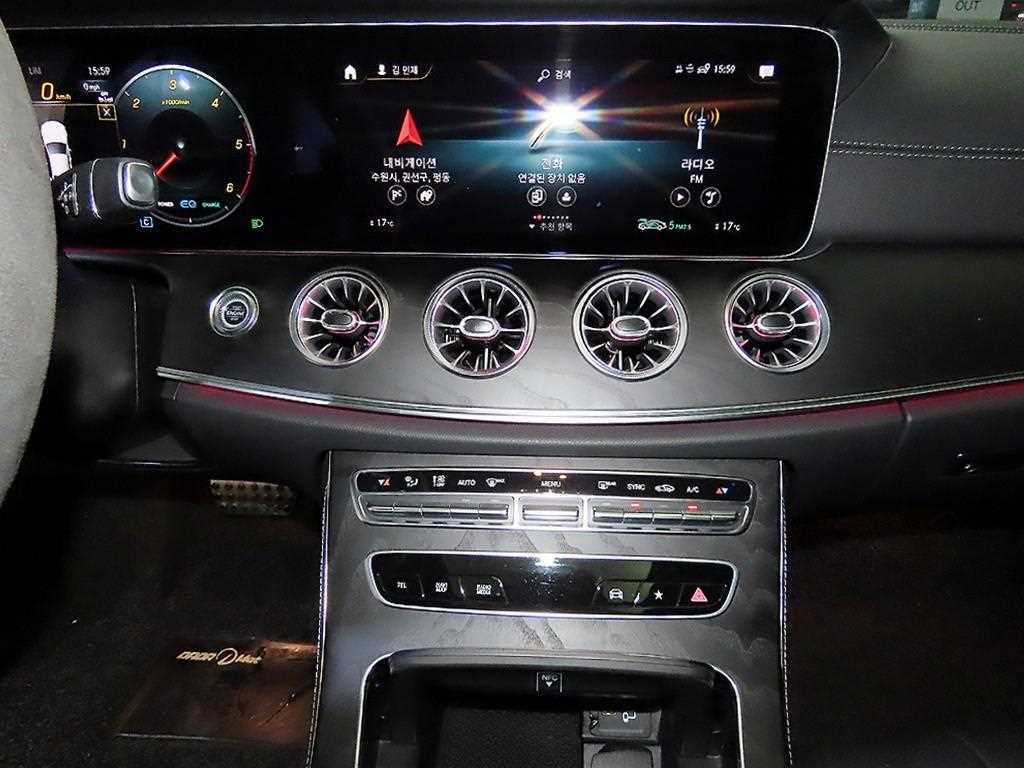 Mercedes Benz CLS Class - Vista 11