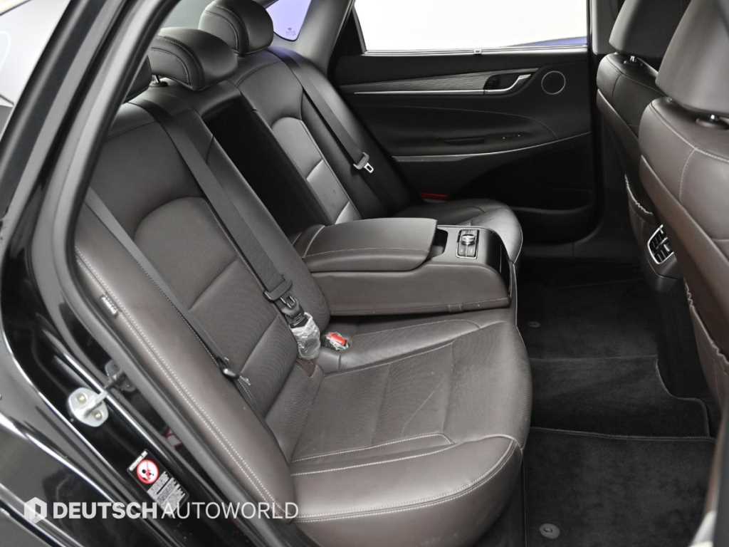HYUNDAI Grandeur - Vista 12