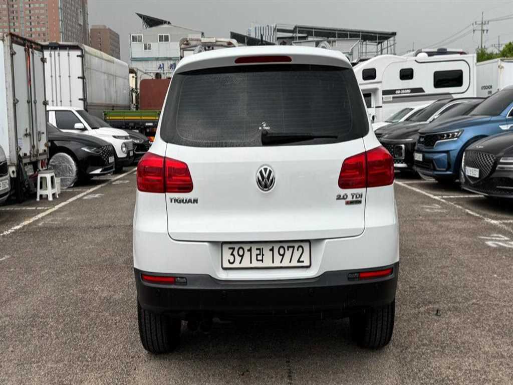 Volkswagen Tiguan - Vista 4