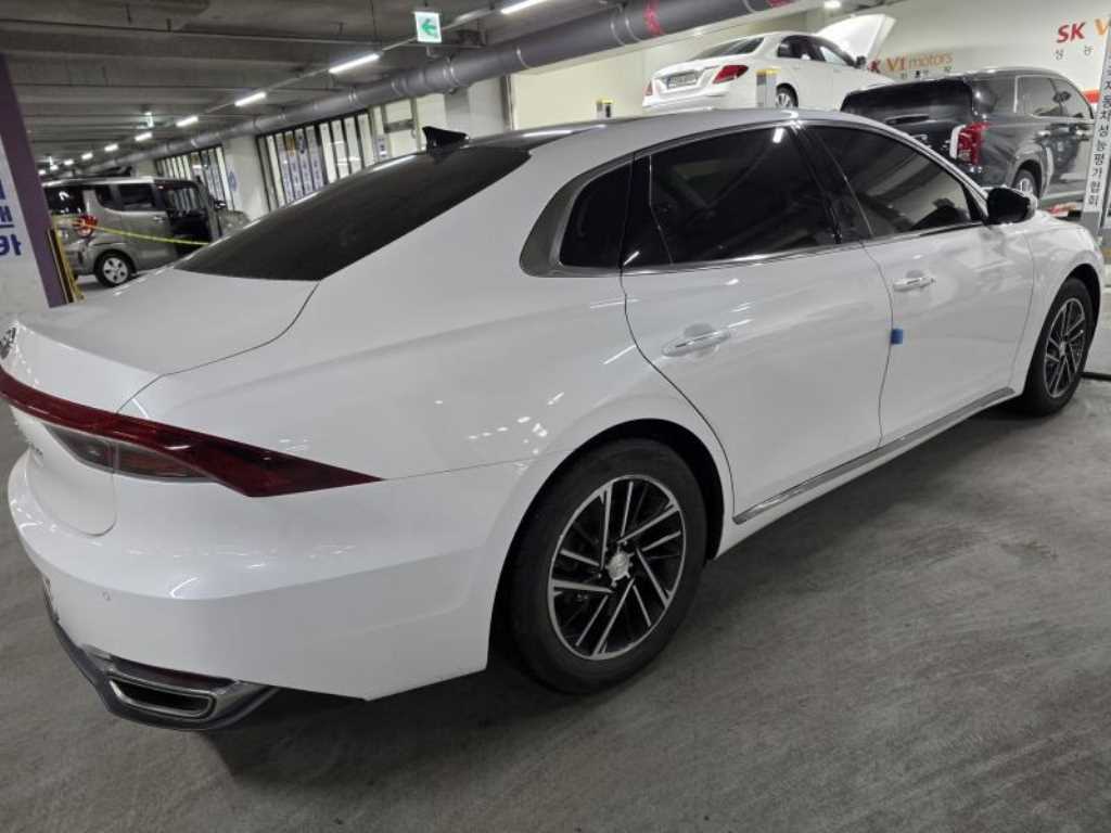HYUNDAI Grandeur - Vista 2