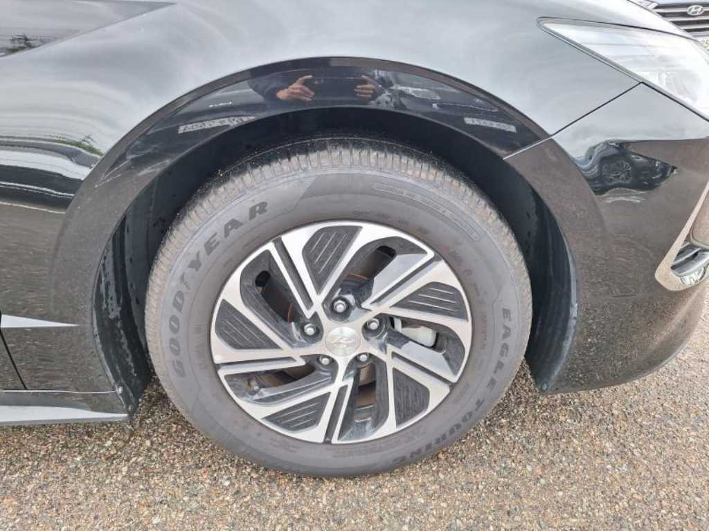 HYUNDAI Sonata - Vista 7