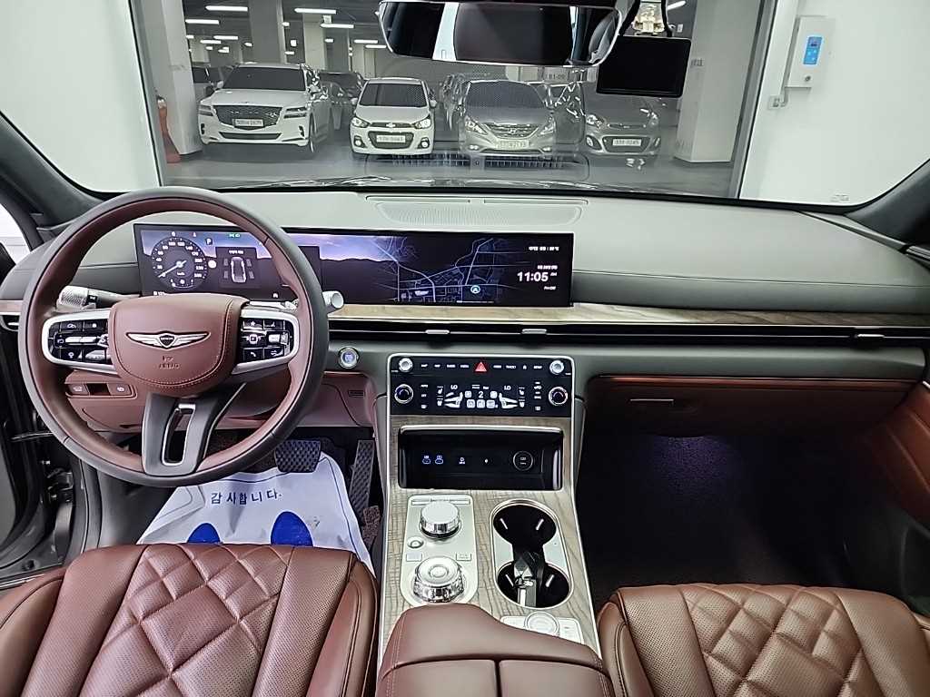 Genesis GV80 - Vista 7