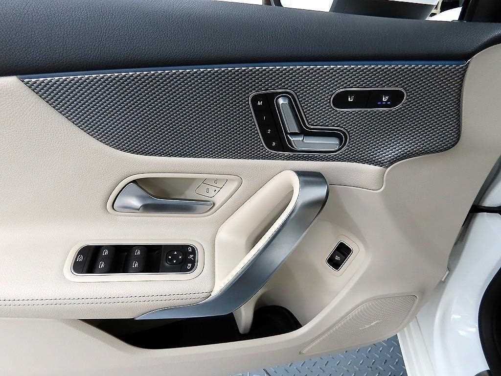 Mercedes Benz A Class - Vista 11