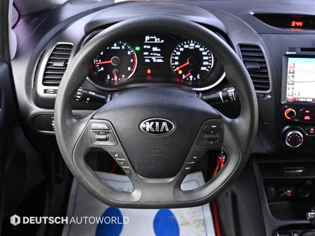 KIA K3 2016 Blanco - Importación desde Corea - HF Imports Iquique - Foto 13
