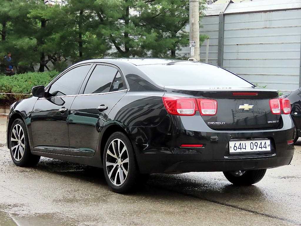 Chevrolet Malibu - Vista 3