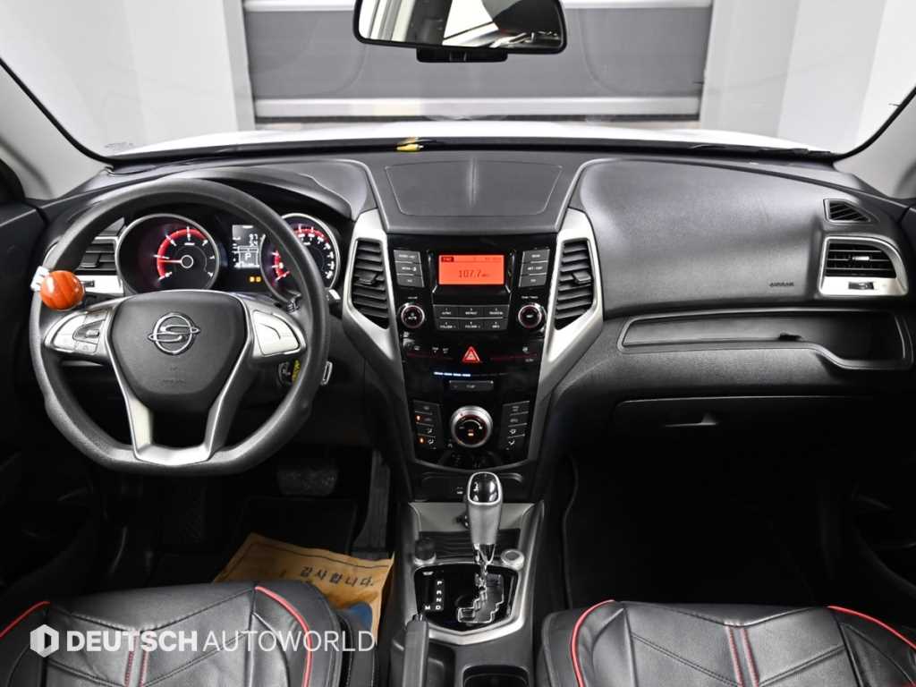 Ssangyong Tivoli - Vista 7