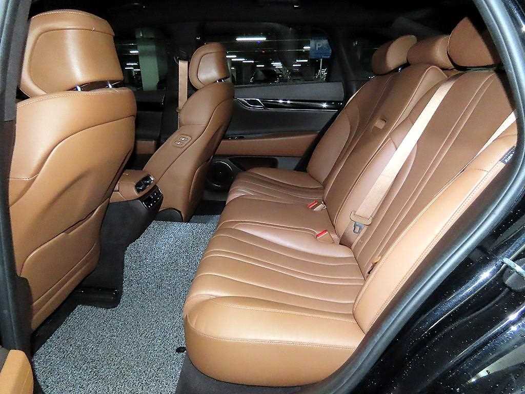 Genesis G80 - Vista 7