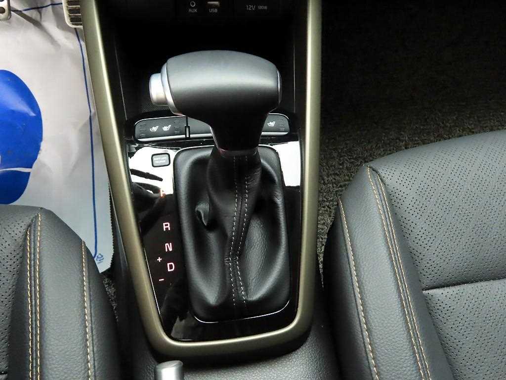 KIA Stonic - Vista 11