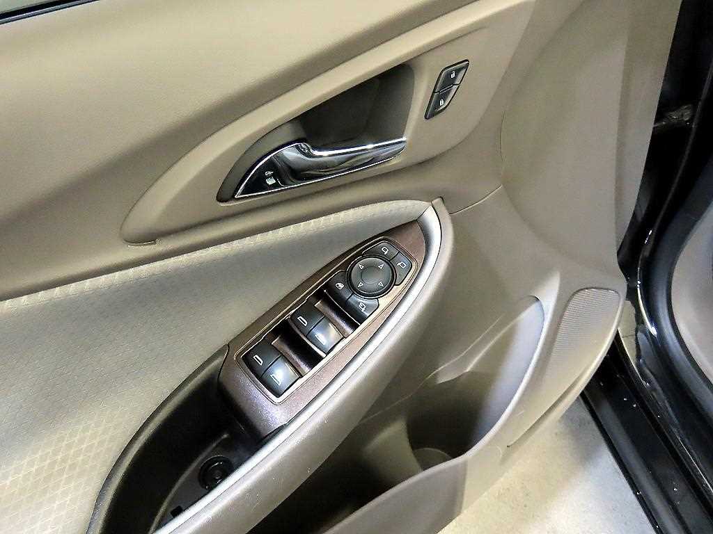 Chevrolet Malibu 2017 Negro - Importación desde Corea - HF Imports Iquique - Foto 13