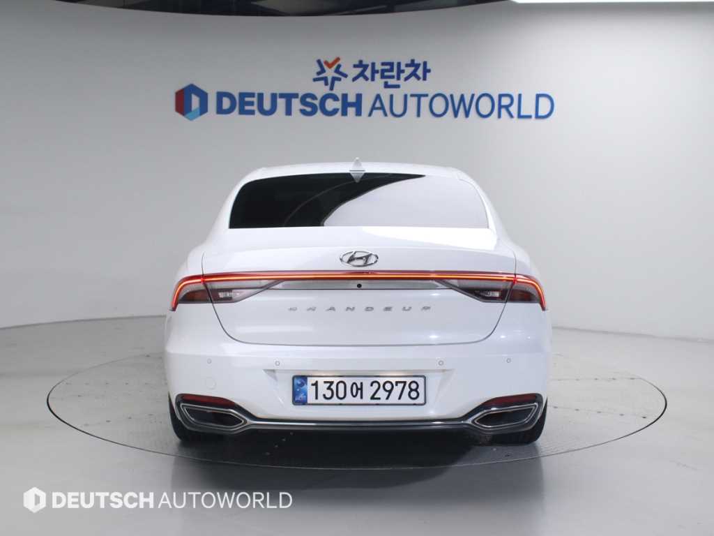 HYUNDAI Grandeur - Vista 4