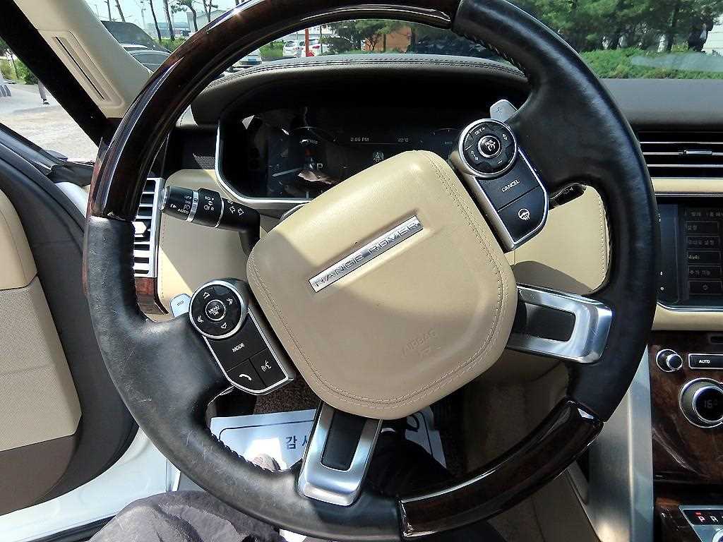Land Rover Range Rover - Vista 8