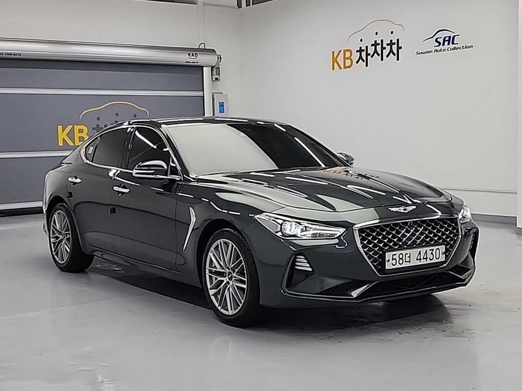 Genesis G70 - Vista 4