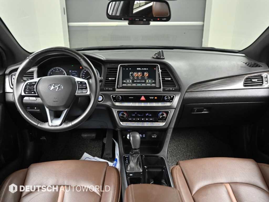 HYUNDAI Sonata - Vista 7