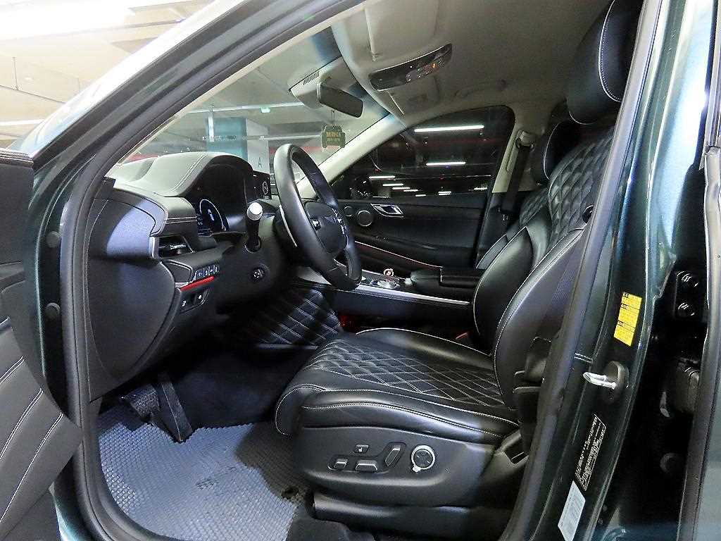 Genesis GV80 - Vista 6