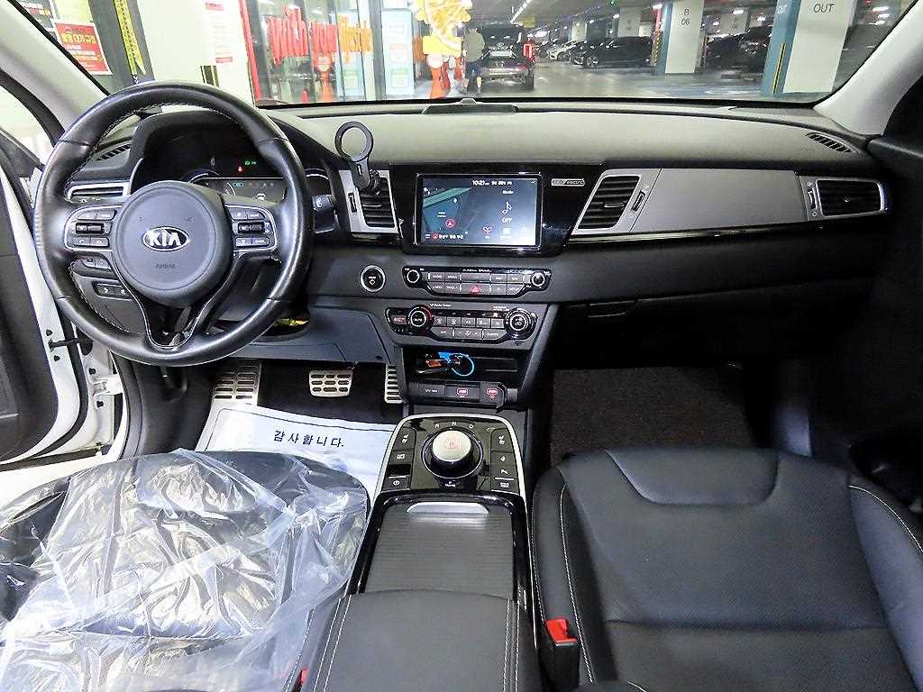 KIA Niro - Vista 10