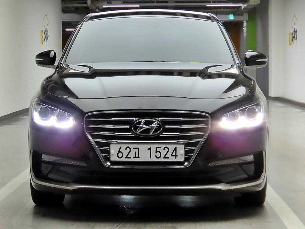 HYUNDAI Grandeur - Vista 2