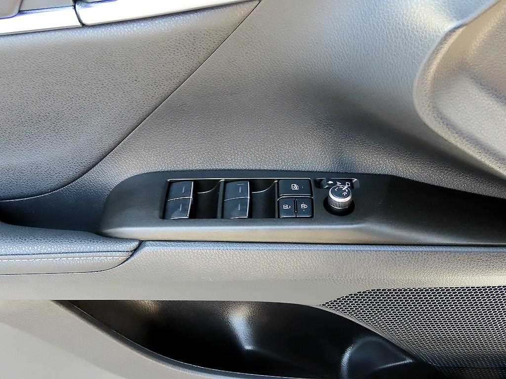 Toyota Camry - Vista 11