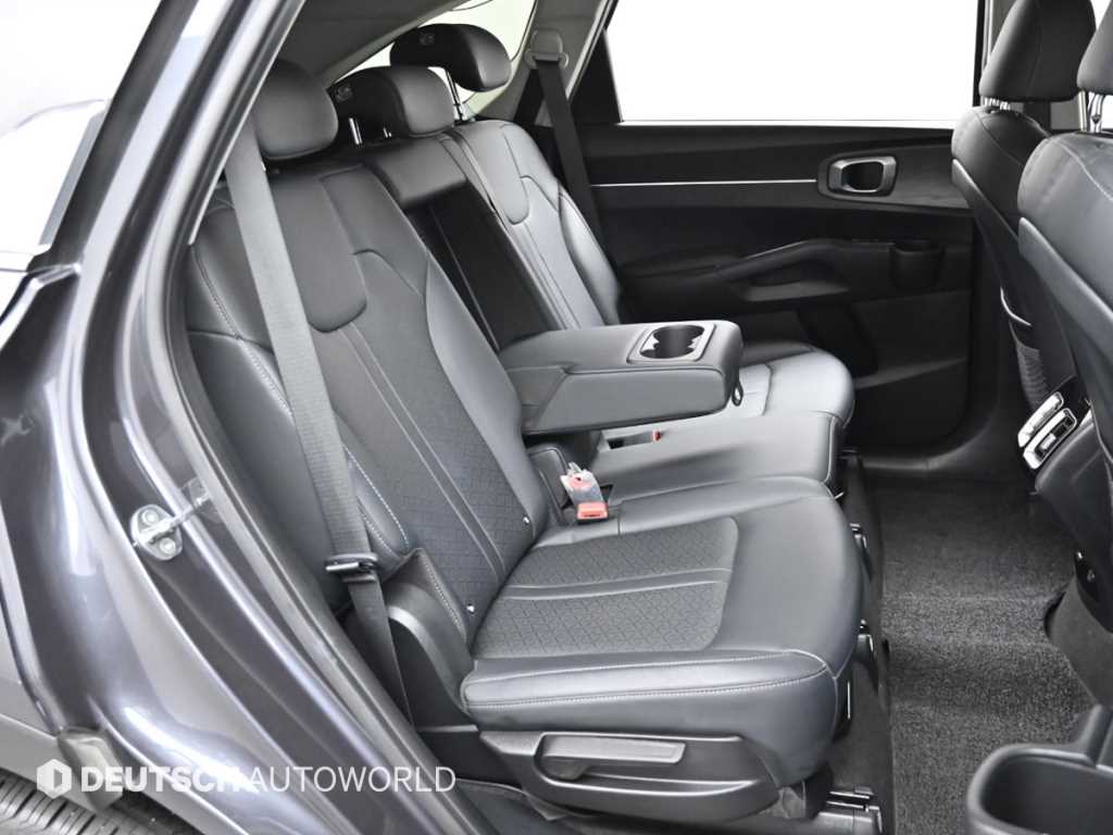 KIA Sorento - Vista 12