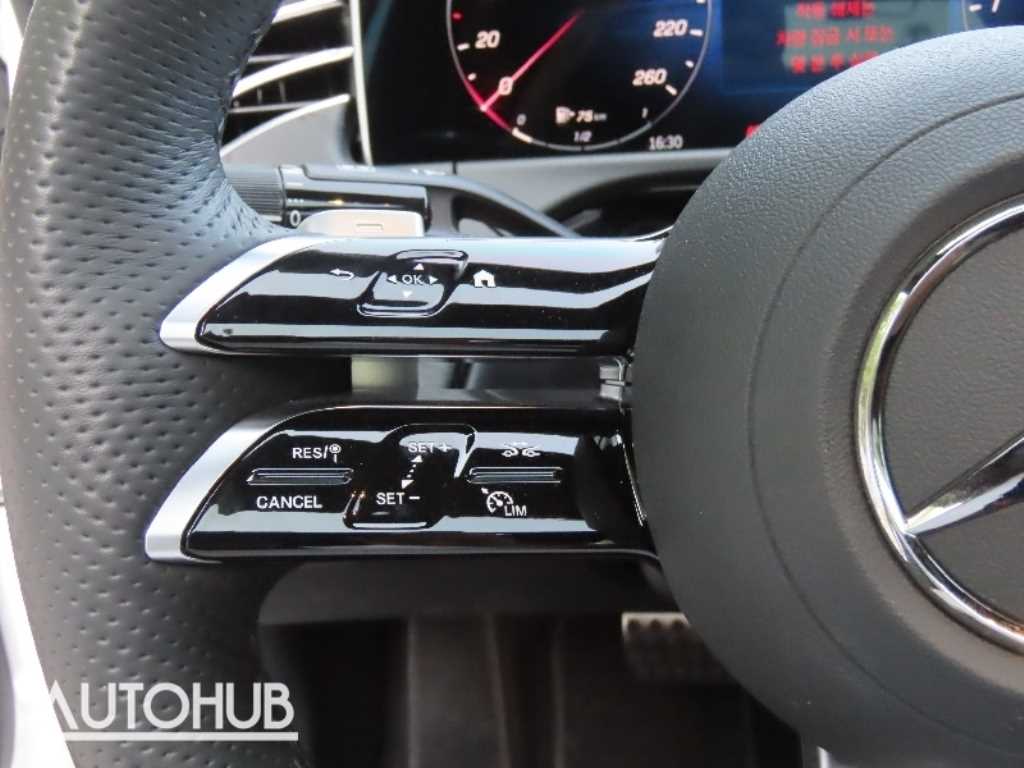 Mercedes Benz E class - Vista 12