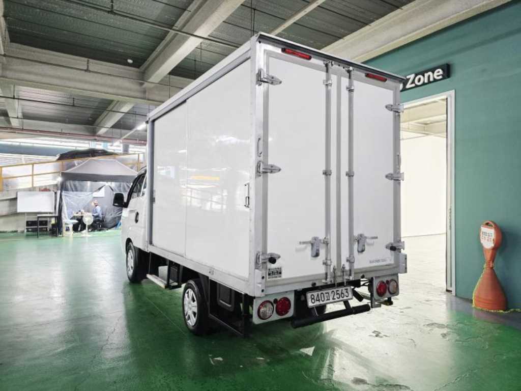 Small Truck Normal Box(High Deck) - Vista 8