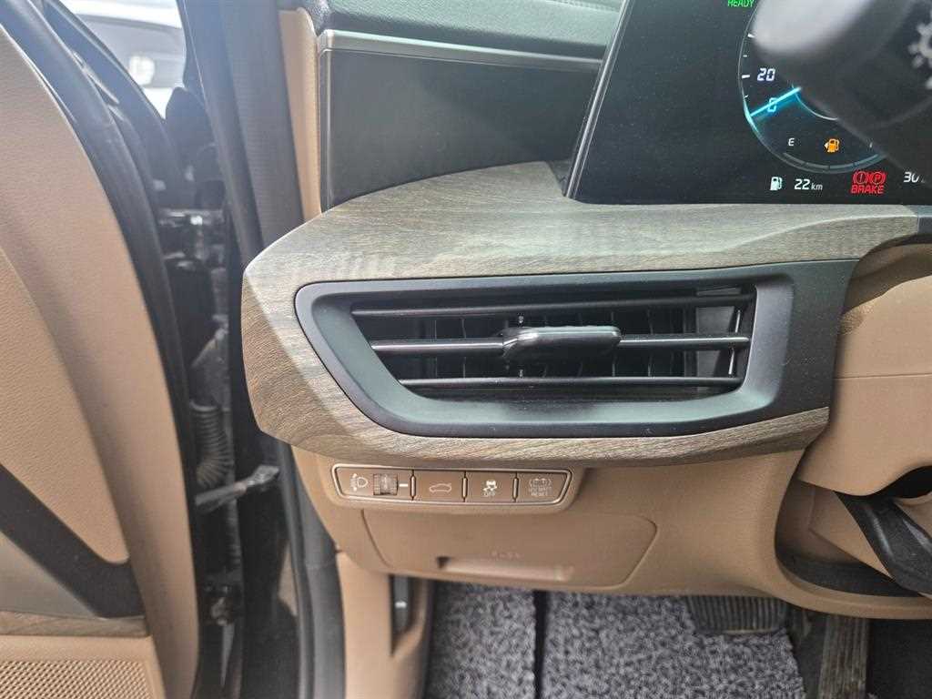 KIA K8 - Vista 4