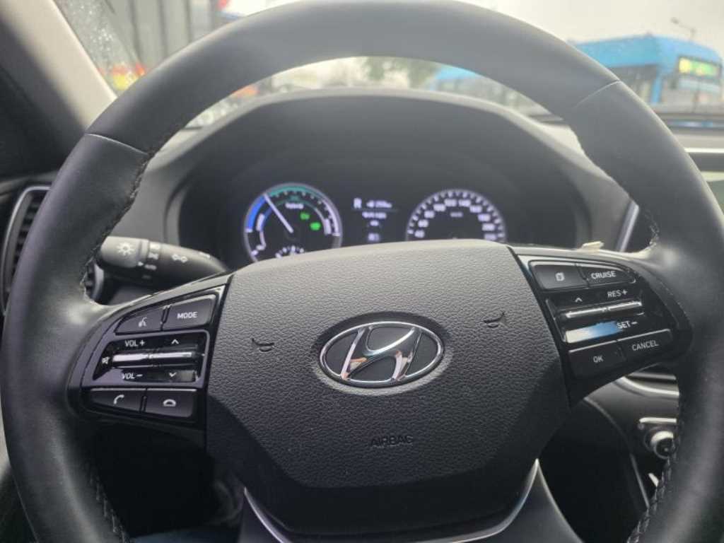 HYUNDAI Grandeur - Vista 7