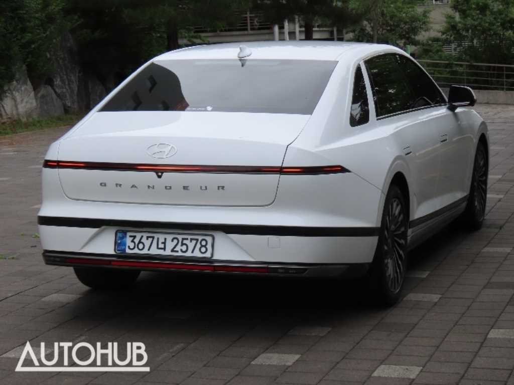 HYUNDAI Grandeur - Vista 3