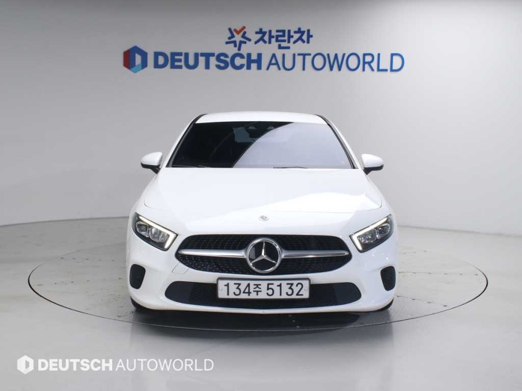 Mercedes Benz A Class - Vista 3