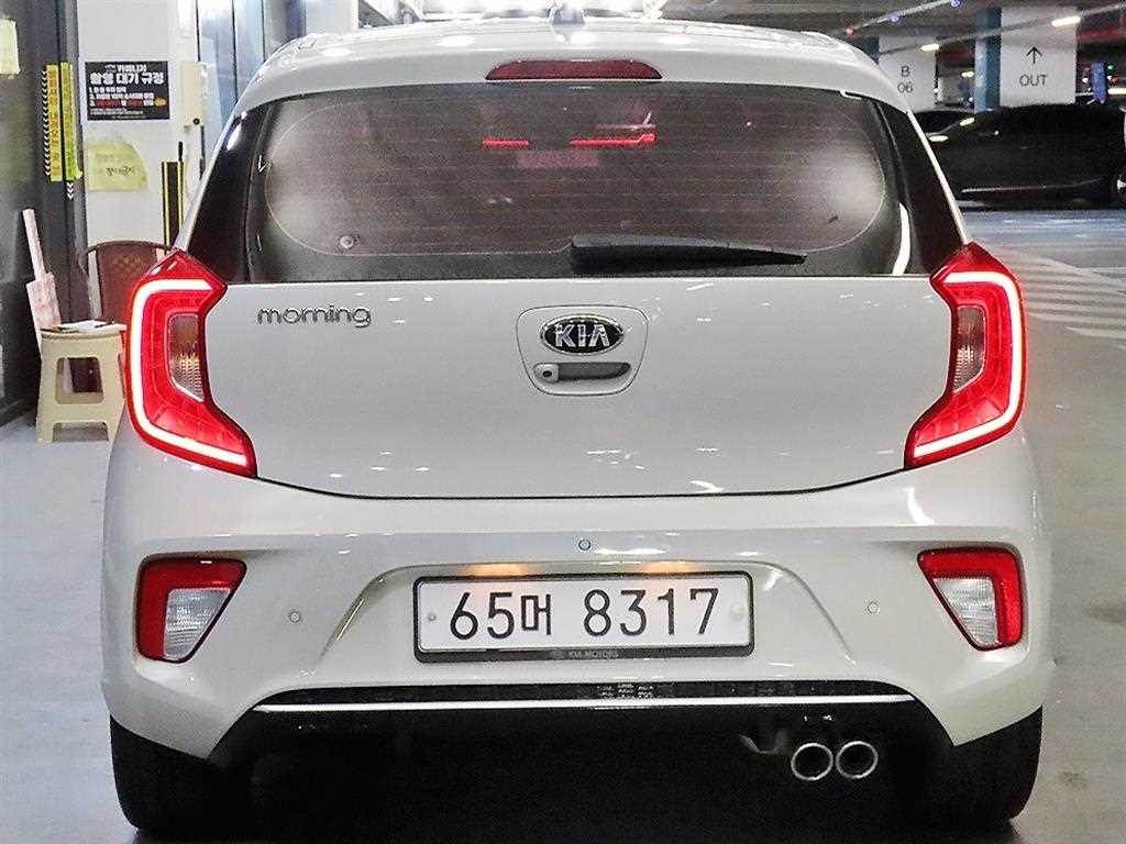 KIA Morning - Vista 5