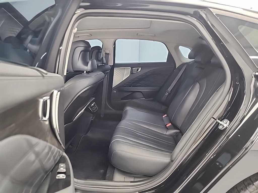 KIA K8 - Vista 12
