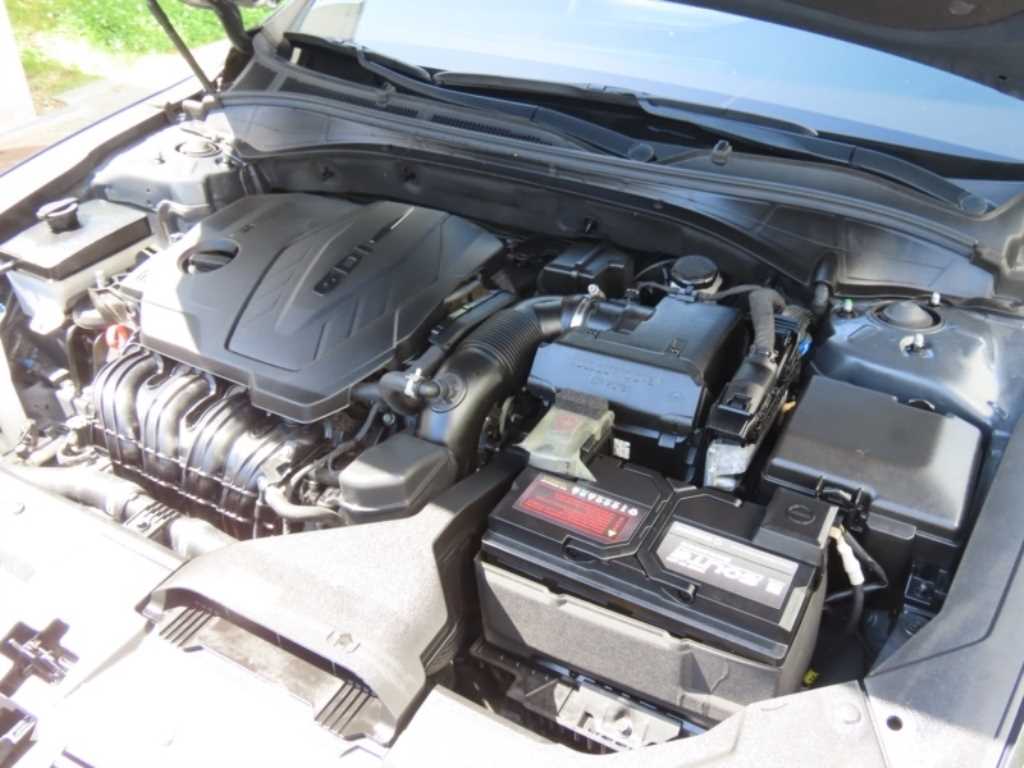 HYUNDAI Grandeur - Vista 5