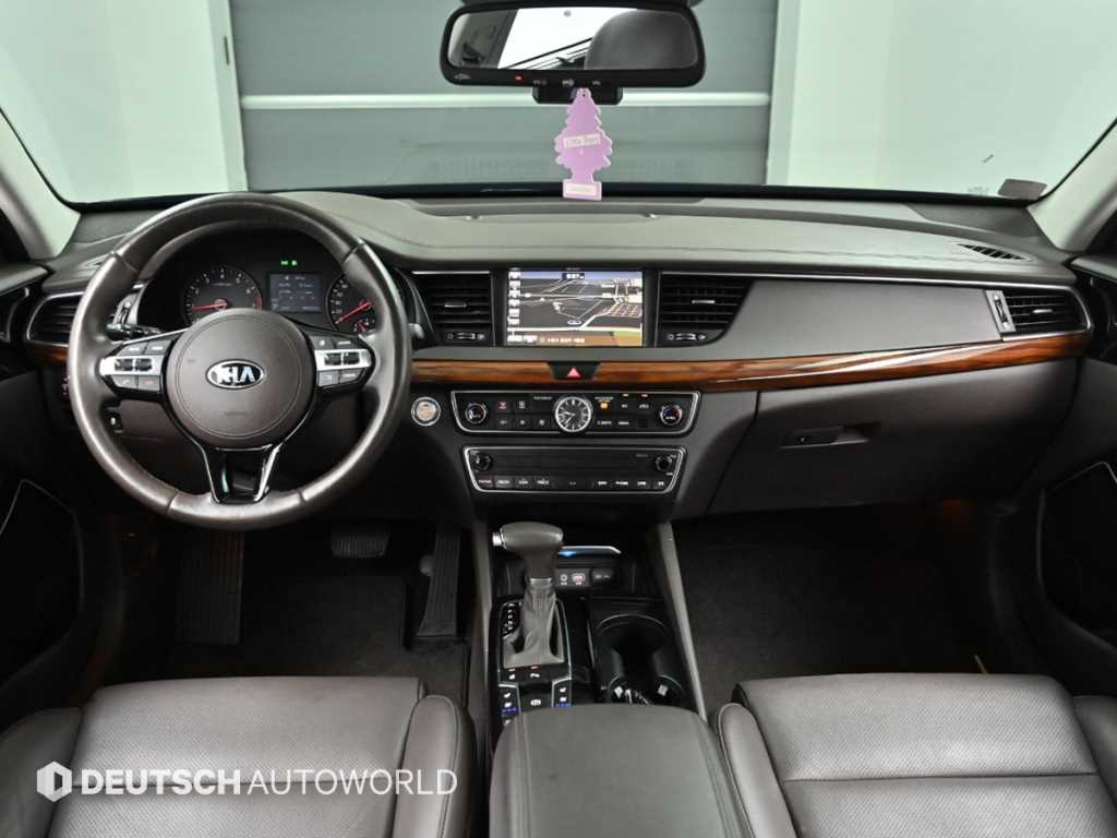 KIA K7 - Vista 9