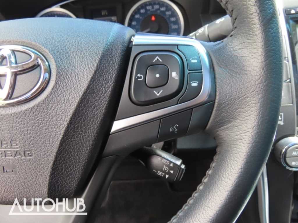 Toyota Camry - Vista 12