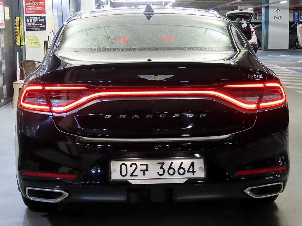 HYUNDAI Grandeur - Vista 5