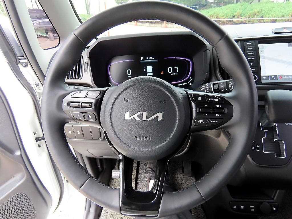 KIA Ray - Vista 8