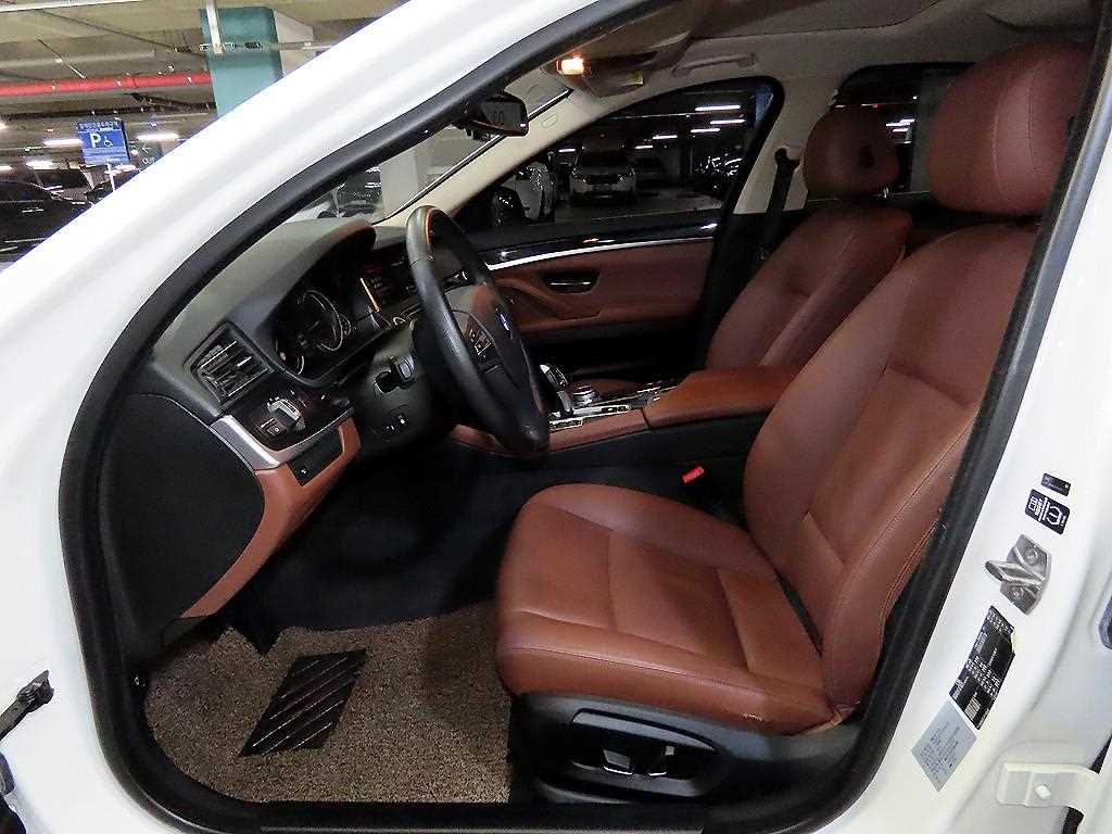 BMW 5 Series - Vista 7
