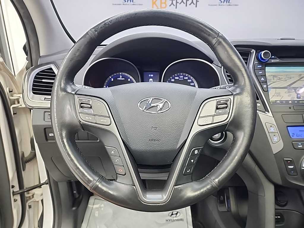 HYUNDAI Santa Fe - Vista 9