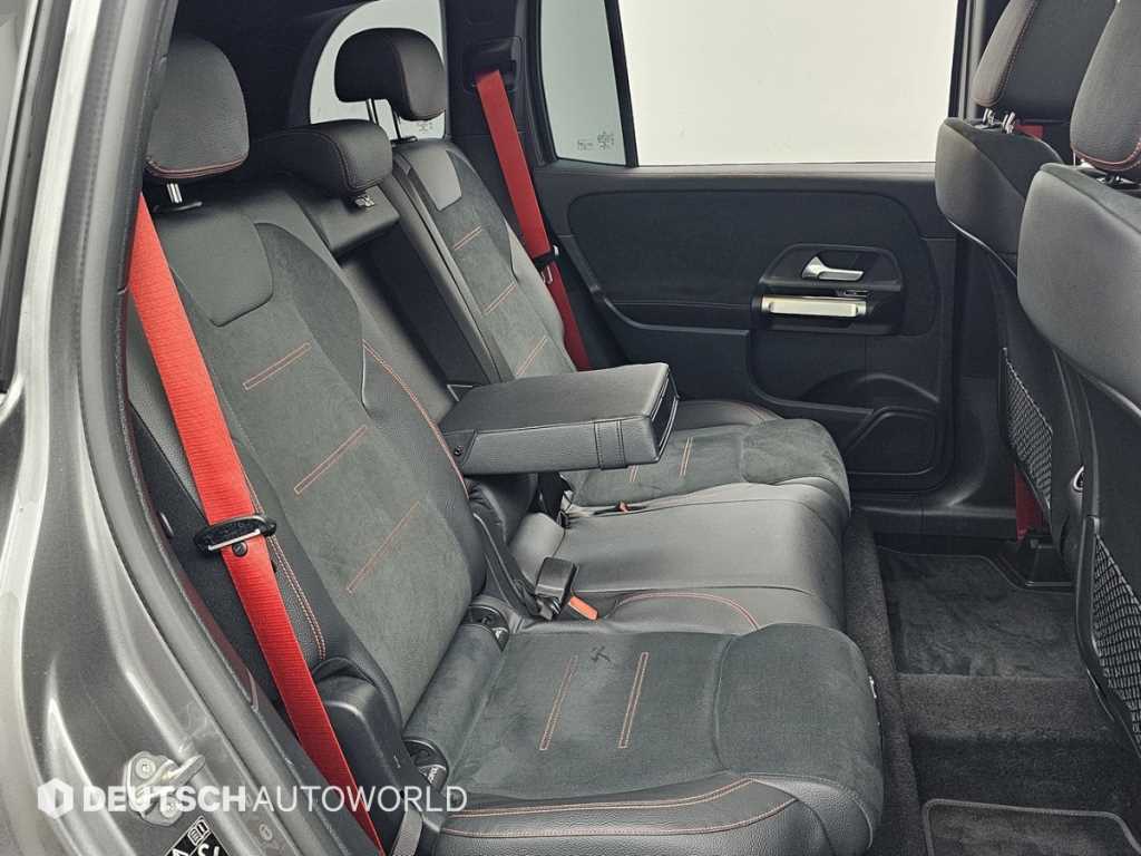 Mercedes Benz GLB Class - Vista 12