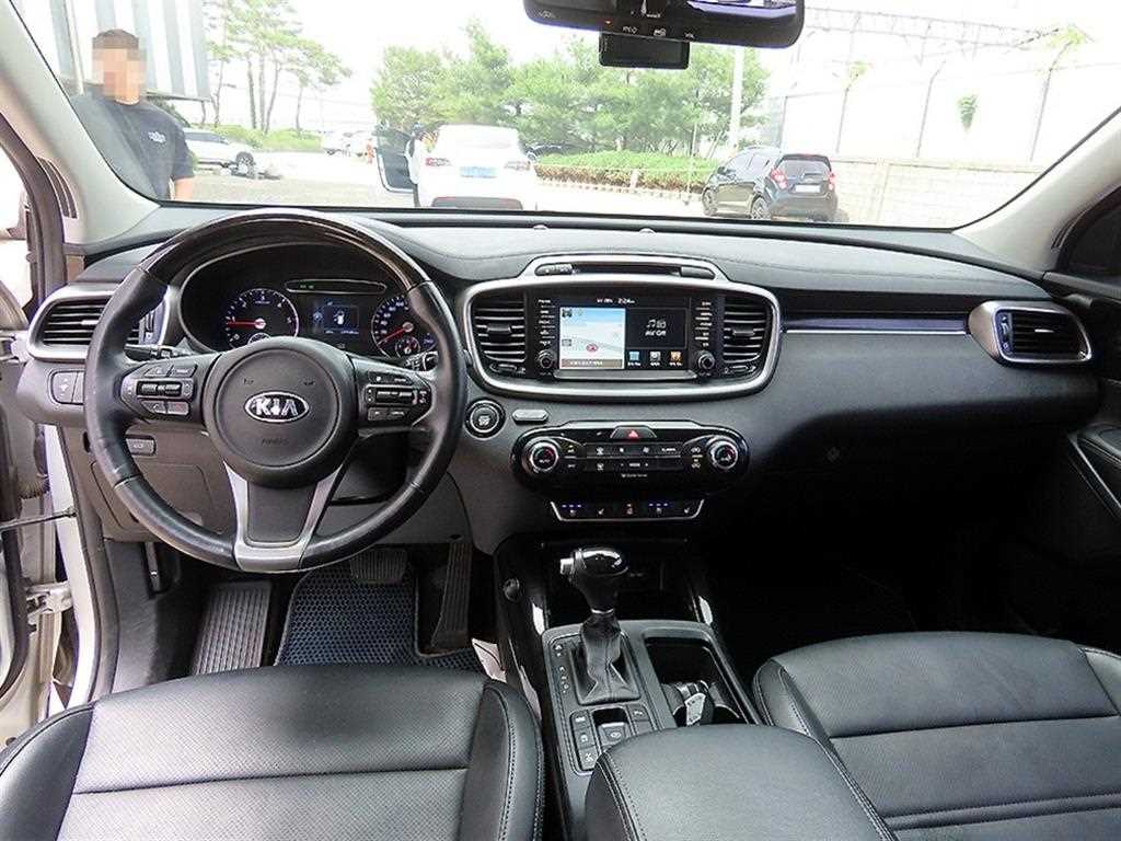 KIA Sorento - Vista 7