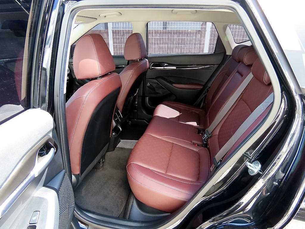 KIA Seltos - Vista 6