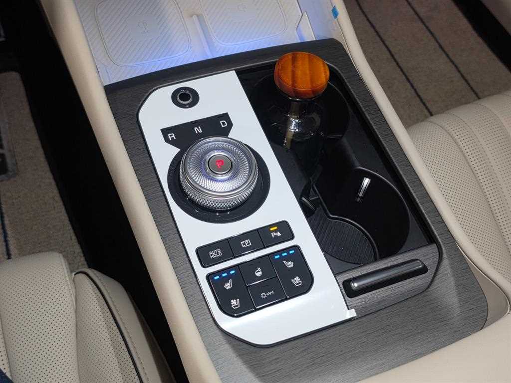 KIA K8 - Vista 9
