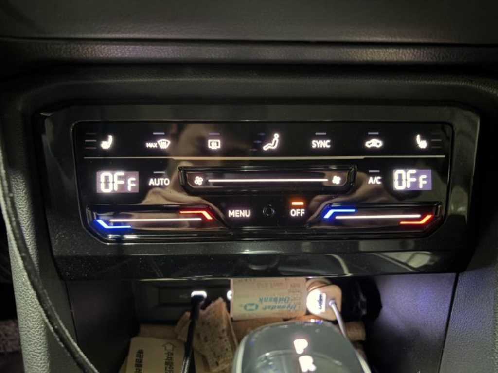 Volkswagen Tiguan 2021 Blanco - Importación desde Corea - HF Imports Iquique - Foto 18