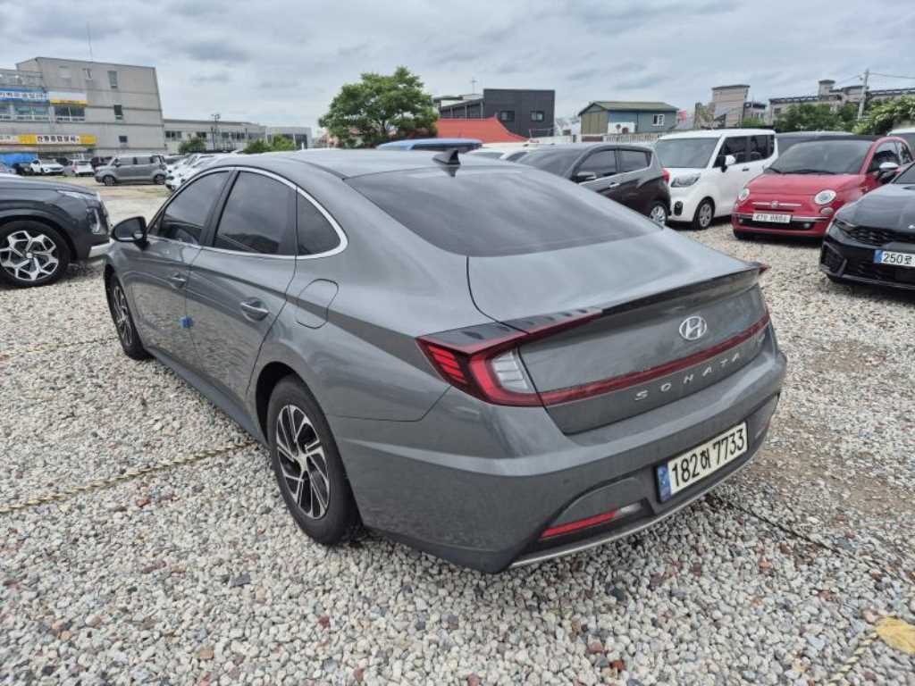 HYUNDAI Sonata - Vista 5
