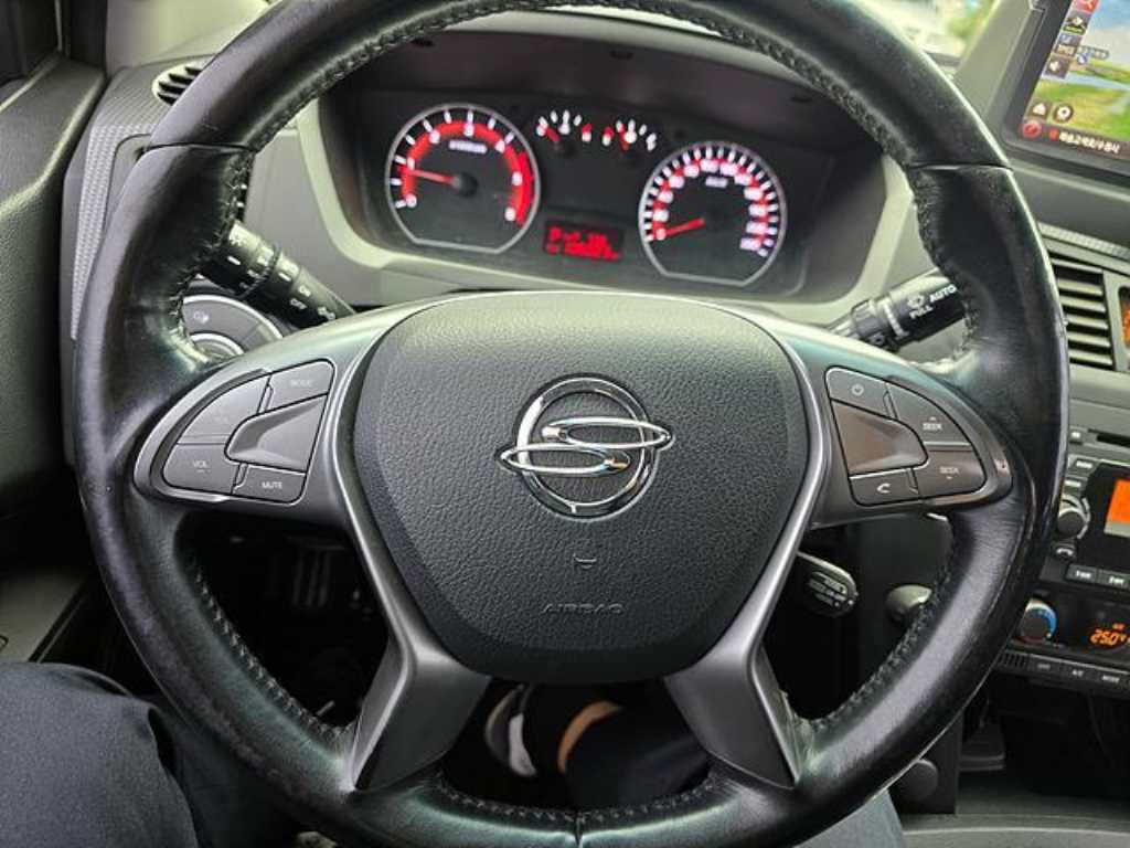 Ssangyong Korando 2016 Blanco - Importación desde Corea - HF Imports Iquique - Foto 13